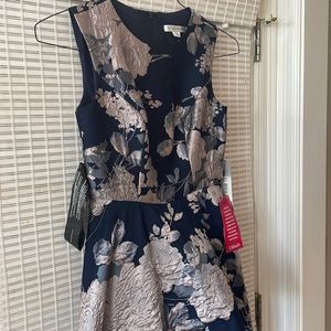 🔥Kay Unger Floral Navy jacquard high/low jumpsuit new with tags